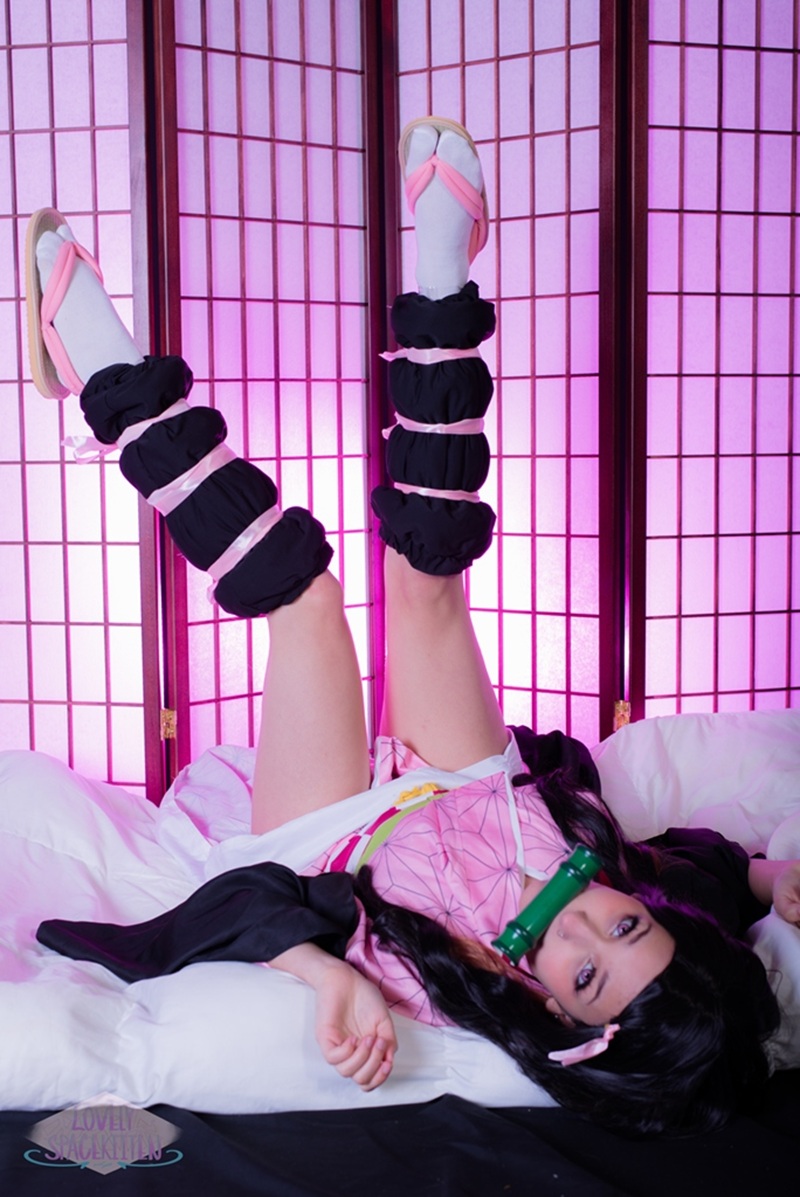 Ảnh Cosplay Nezuko Kamado ngực to run run
