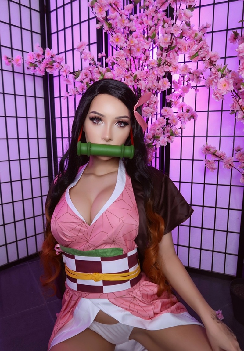 Ảnh Cosplay Nezuko Kamado lộ hàng sexy mê ly