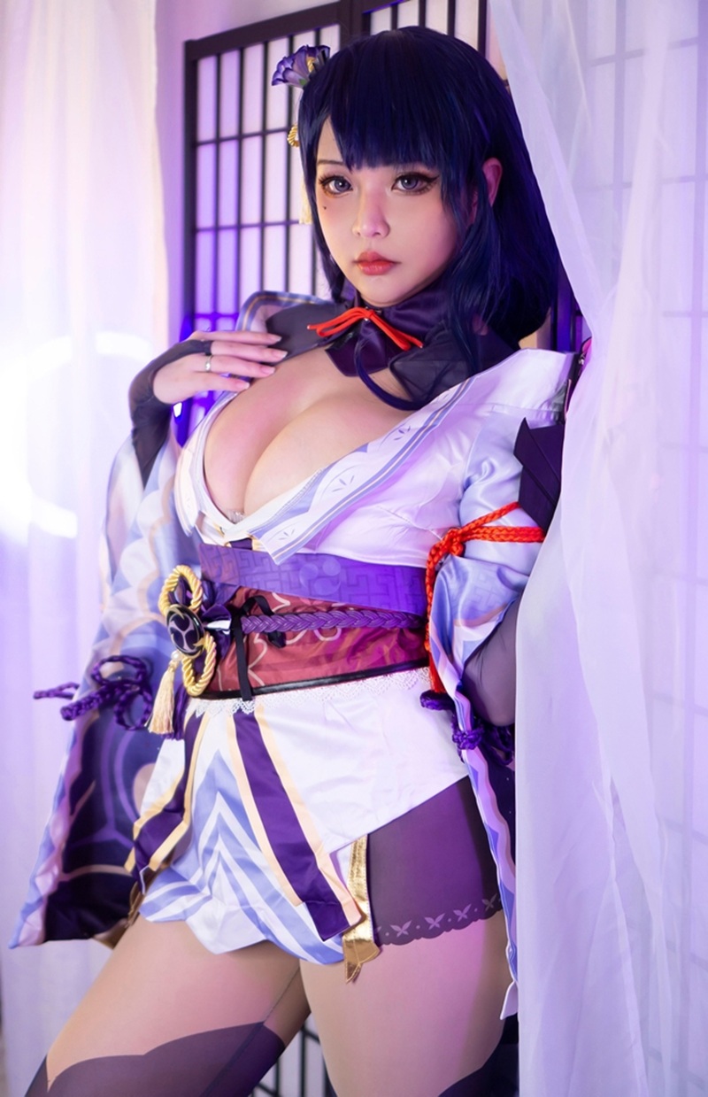Ảnh Cosplay Raiden Shogun cosplay nứng lửa