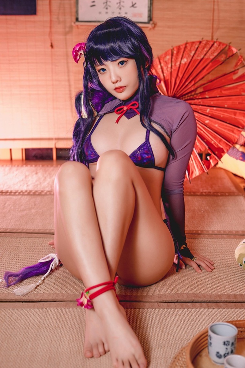 Ảnh Cosplay Raiden Shogun body nóng bỏng ra mồ hôi