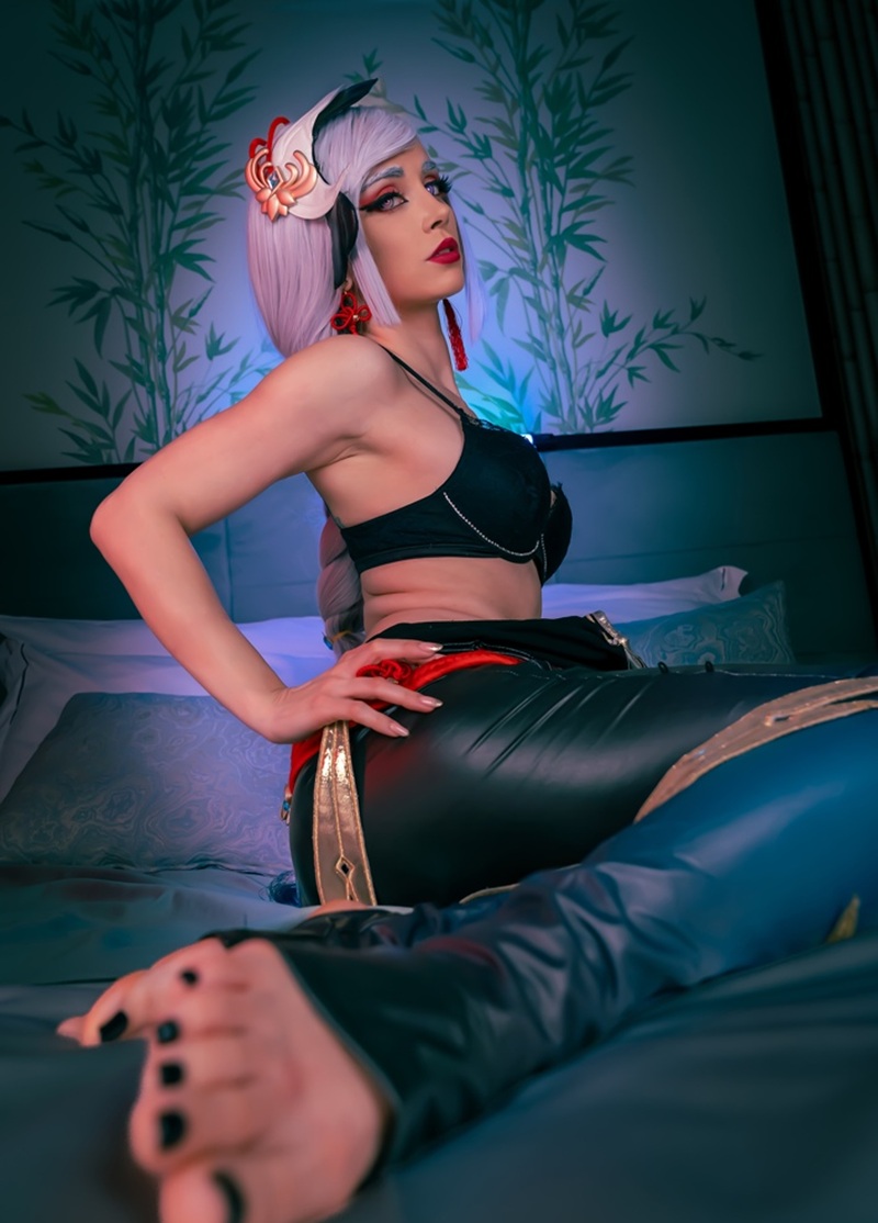 Ảnh cosplay Shenhe body dâm đãng khoe hàng khủng