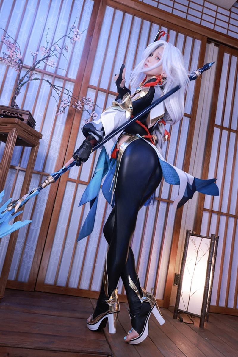 Ảnh cosplay Shenhe tư thế doggy gợi tình