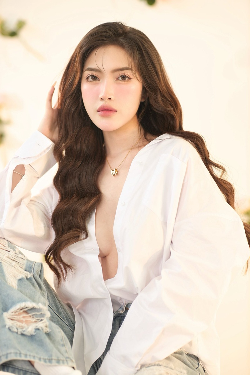 Lộ lồn non dâm đãng Đồng Thảo My