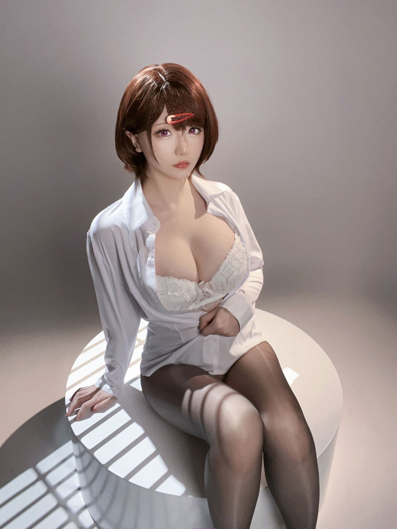Gái xinh cosplay cat girl tai mèo đuôi dài