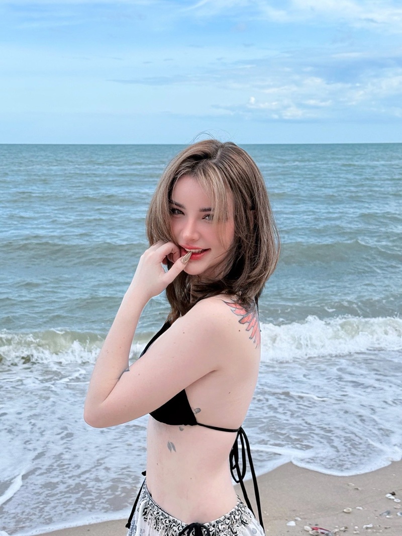 Jessie Vard 25