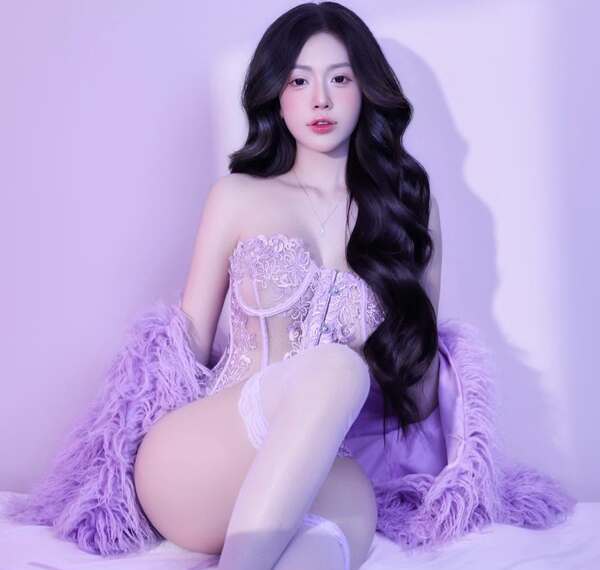 Ảnh đẹp Lan Leii cùng phong cách trẻ trung và hiện đại