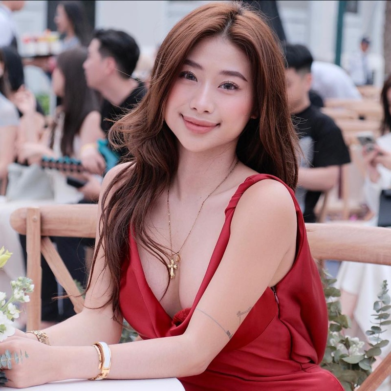 Louis Phạm So Hot pose sexy quyến rũ