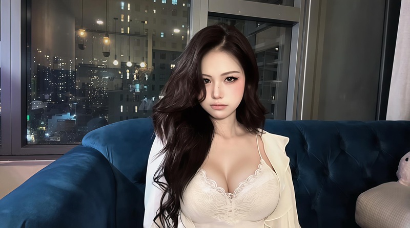 Ảnh Nguyễn Hữu Kiều Oanh lồn ướt át thèm cặc to