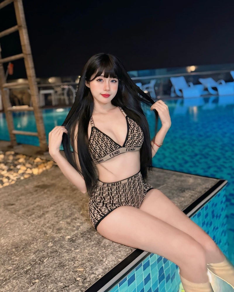Ảnh Nguyễn Trà My Mii Baby cưỡi cặc nhún mạnh dâm
