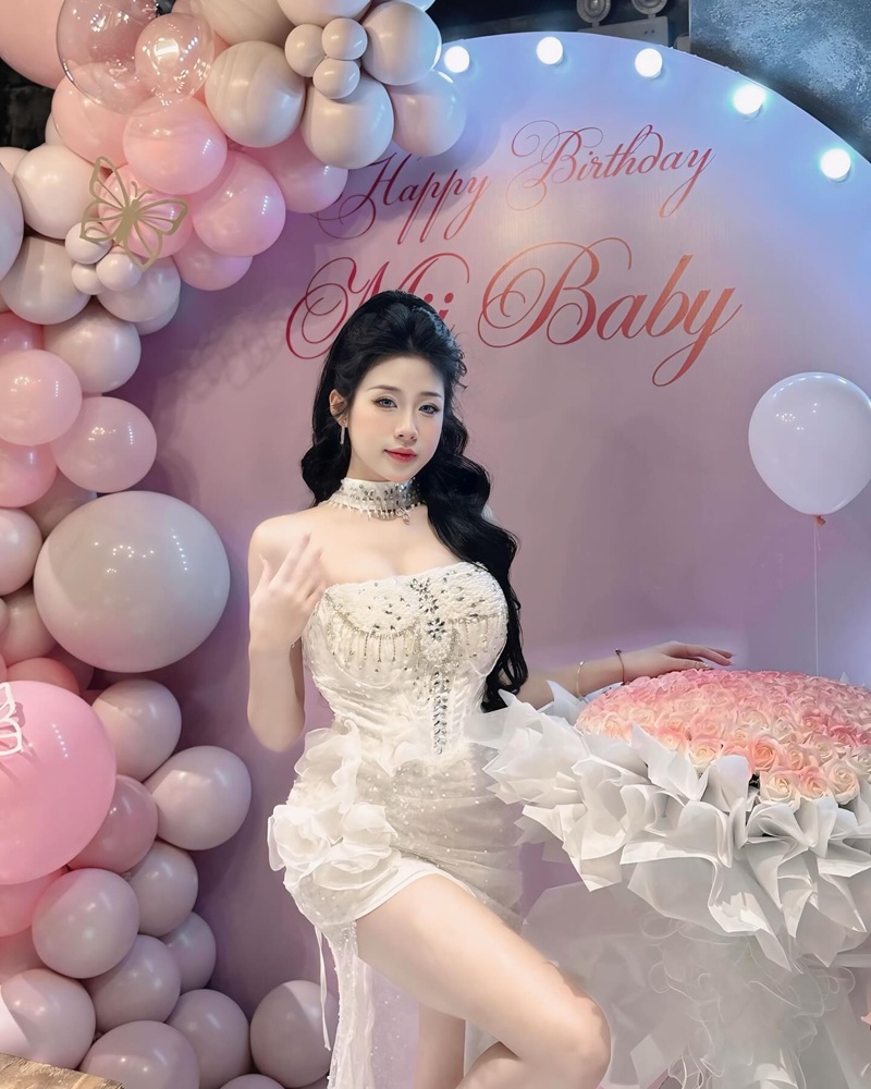 Ảnh Nguyễn Trà My Mii Baby rên rỉ khi bị địt