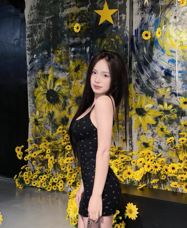 Bộ ảnh Thị Nhung được nhiều người quan tâm