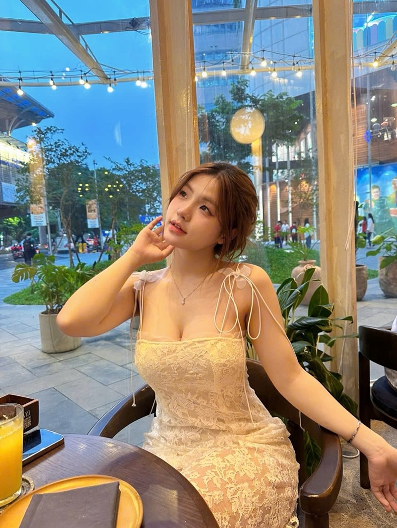 Tinh nóng tràn đầy miệng Lan Xinh Yêu