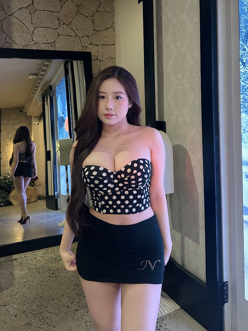 Lồn ướt nhẹp Trà Giang cực phẩm