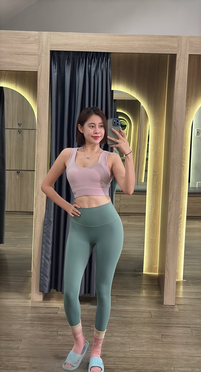 Việt Phương Thoa vú to rung lắc khi nhảy múa