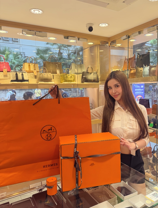 Khám phá ảnh Yoshida Kim qua bộ sưu tập nổi bật