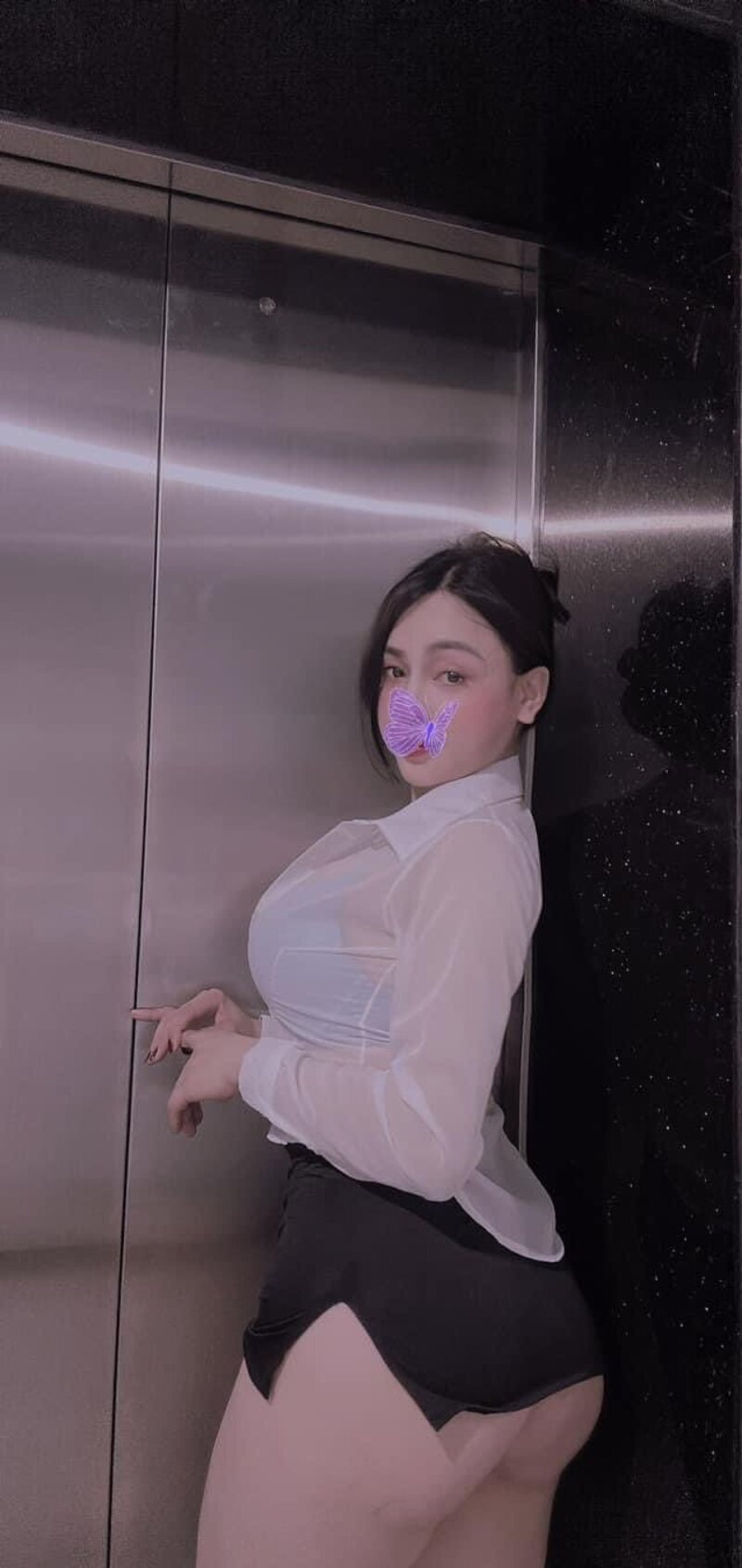 ảnh Hot girl Ngọc Elis nude ngực 3