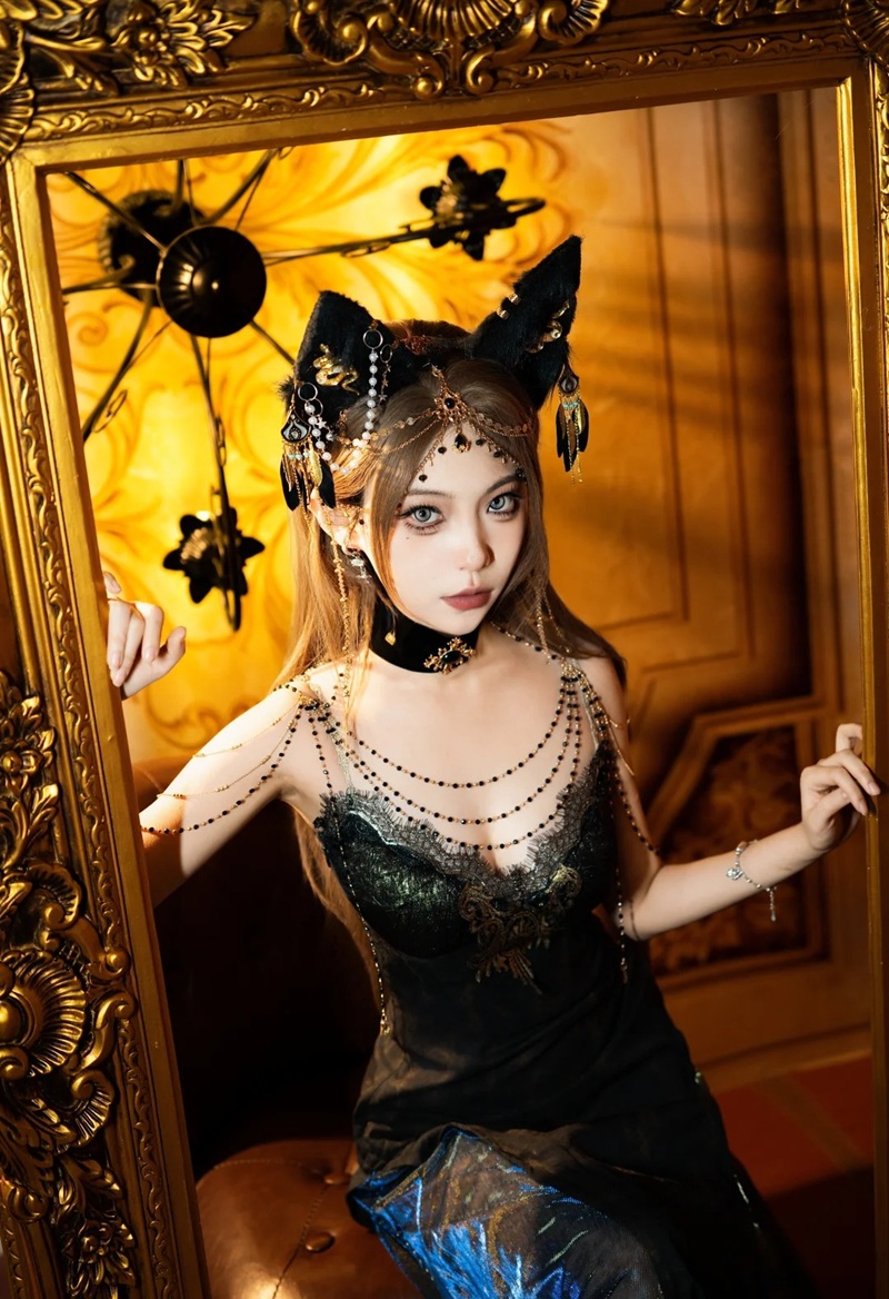 Ảnh cosplay Mèo Ai Cập đít trắng bịt mắt khiêu dâm