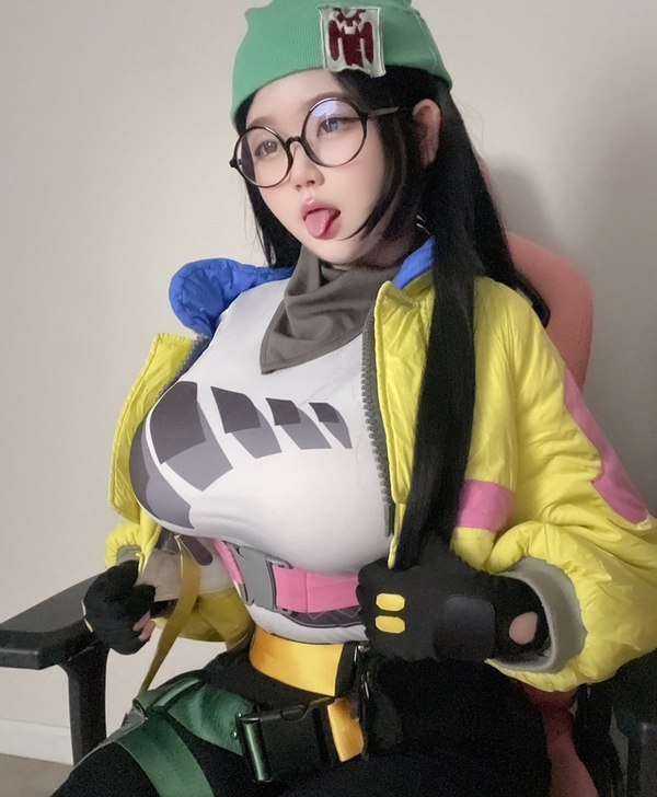 Coser Saizneko với phong cách cosplay sáng tạo và cuốn hút