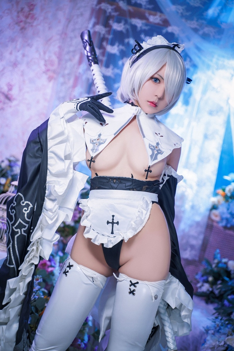 Bị địt từ sau mạnh bạo gái cosplay