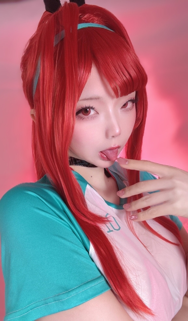 Hình ảnh cô gái cosplay nhân vật anime đầy cá tính