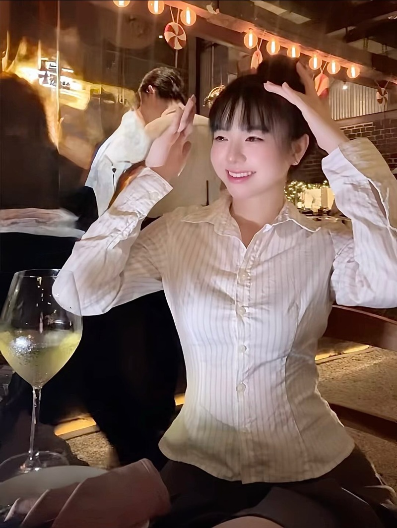Ảnh hot girl Shana Quỳnh Giang vú bự mềm mại