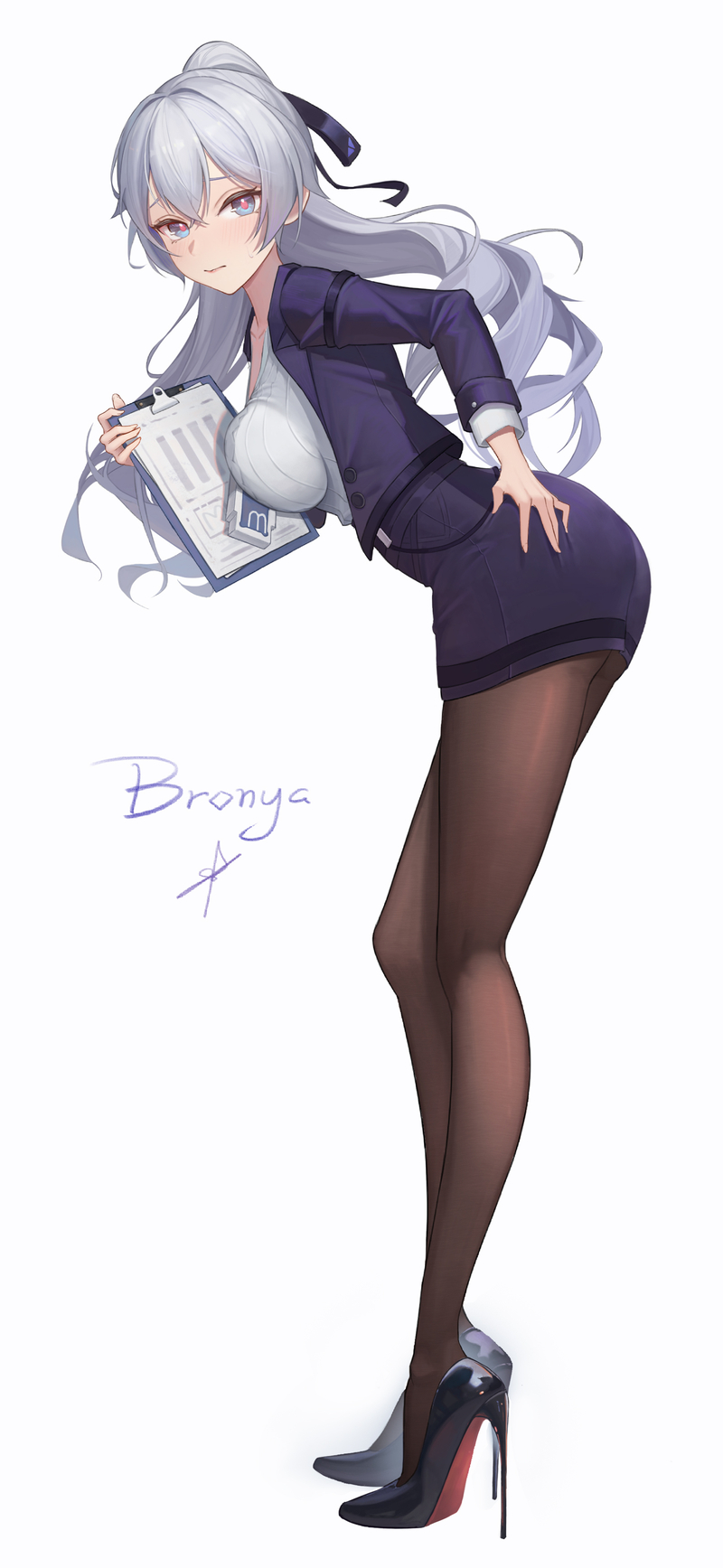 Ảnh Bronya Ngực Tròn 5