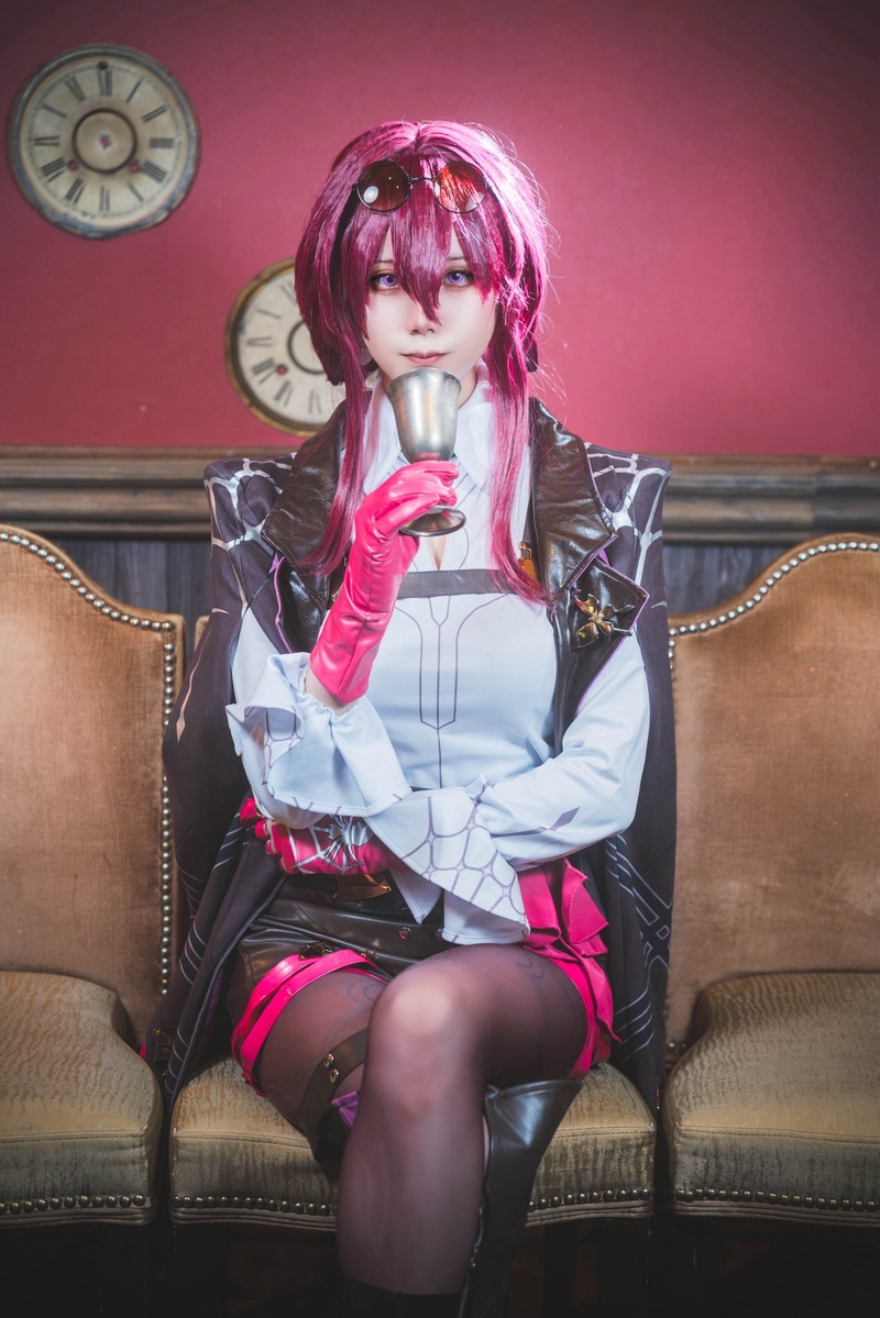 Ảnh Cosplay Kafka R34 Lesbian 9
