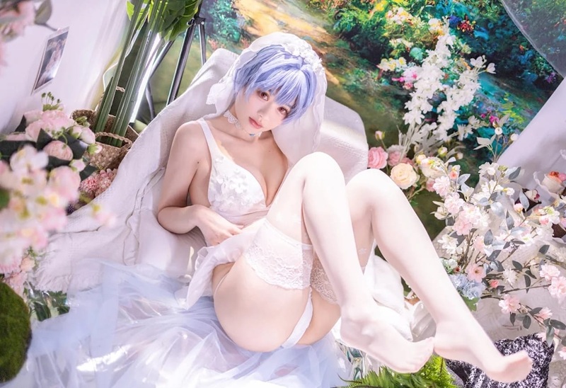 Lộ lồn non dâm đãng cosplay nữ anime