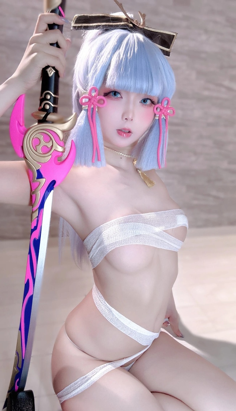 Liếm sạch tinh dính khắp cosplay R34