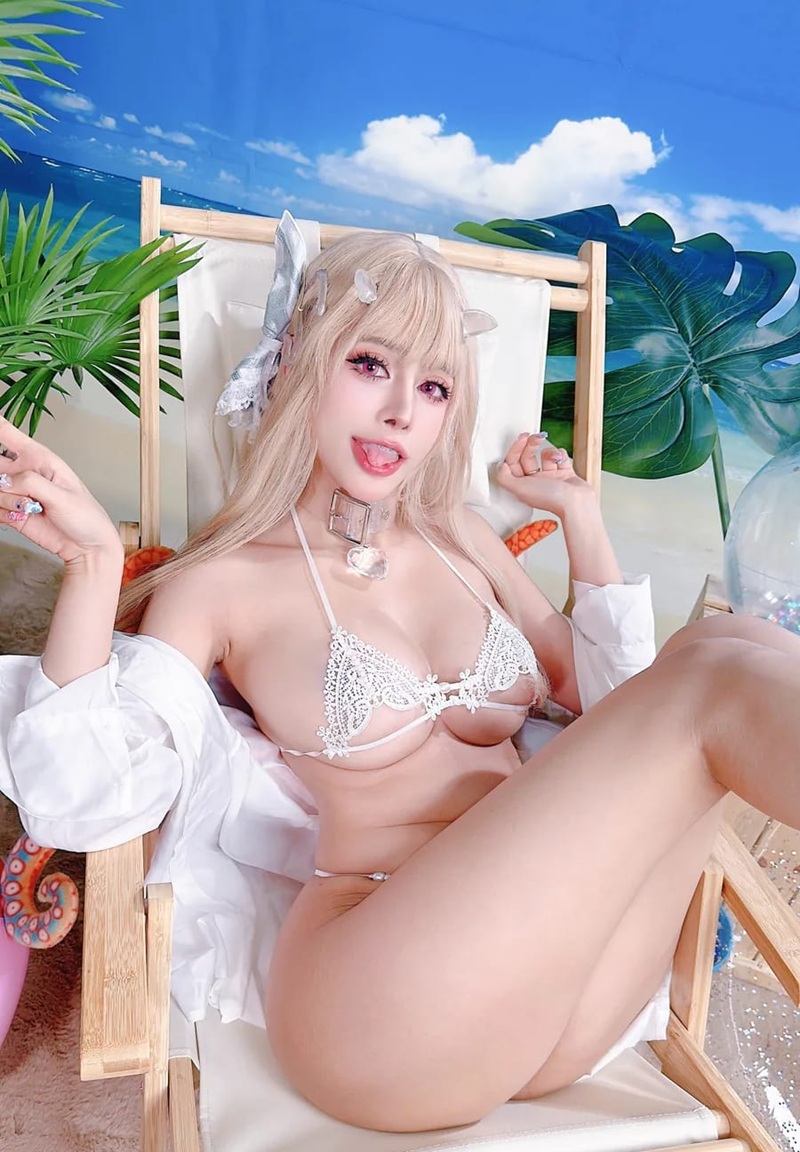Ảnh Cosplay Viper Nikke tư thế doggy dâm