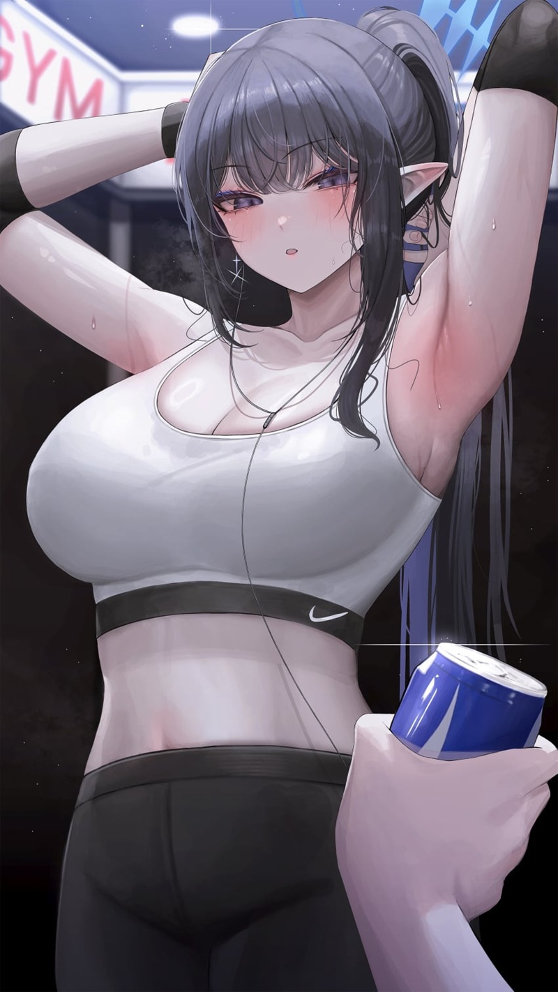 Ảnh Anime Gym Girl vẻ mặt dâm khi nâng tạ