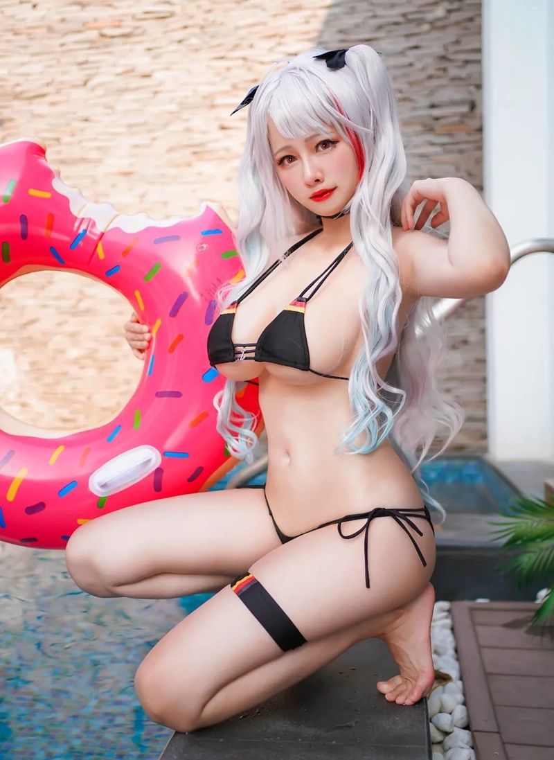 Ảnh Coser Arty Huang da thịt trắng hồng