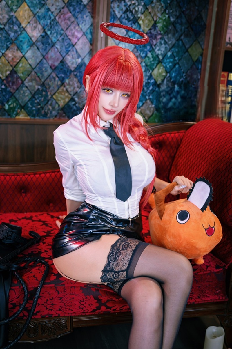 Ảnh coser Byoru body cong vút dâm