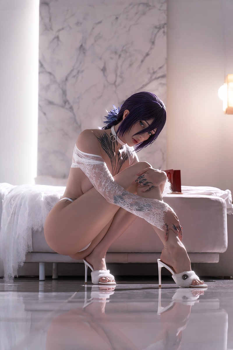 Ảnh Coser Alin ánh mắt dâm dục