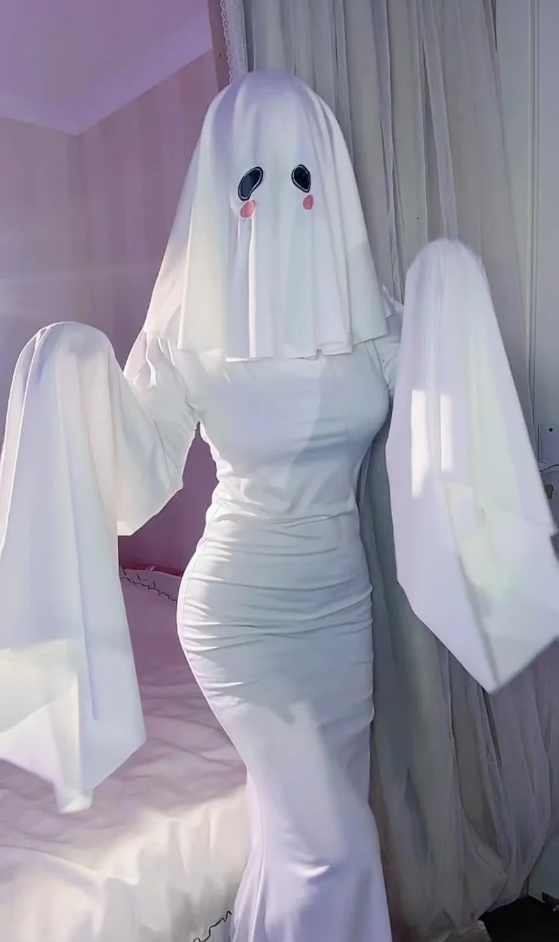 Cosplay Ma Nữ Áo Trắng đầy bí ẩn dành cho người yêu thích cosplay