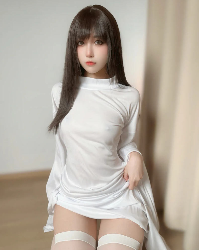 Cosplay Ma Nữ Áo Trắng tái hiện hình tượng ma nữ kinh điển