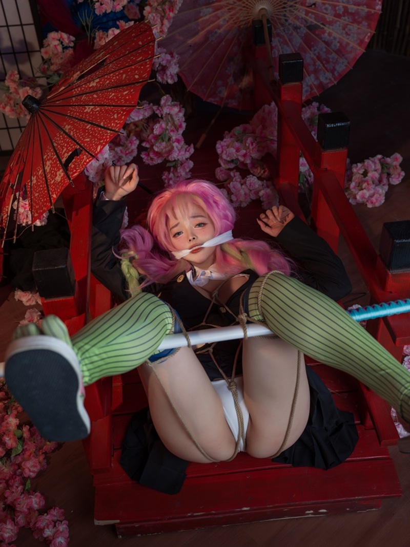Ảnh Cosplay Mitsuri Kanroj cosplay lồn ướt át