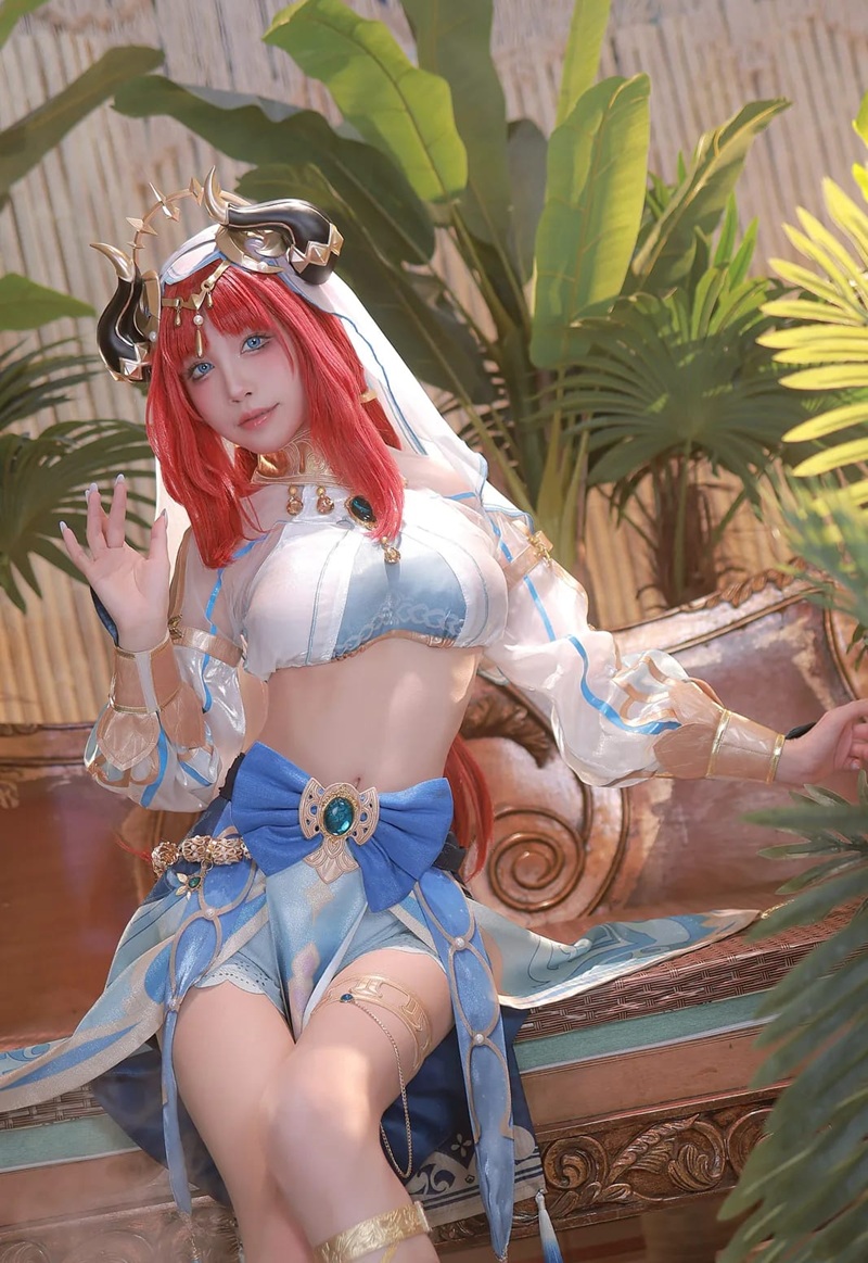 Ảnh cosplay Nilou body cong uốn dâm dục