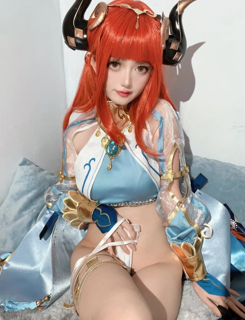 Ảnh cosplay Nilou body bóng mồ hôi dâm