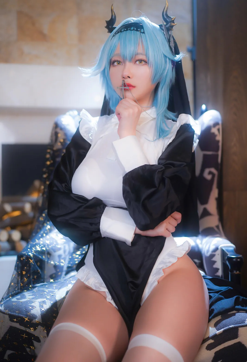 Cosplay Nun 5