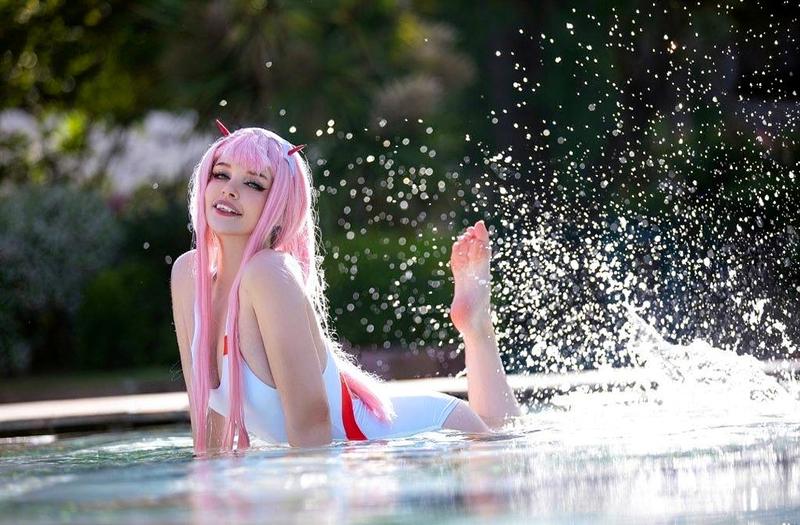 Cô nàng cosplay Zero Two vẻ đẹp hybrid