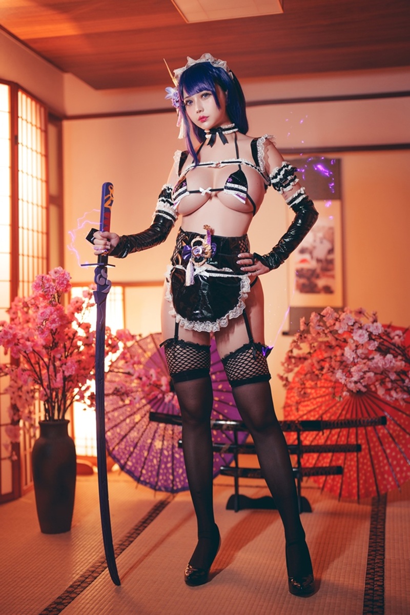Ảnh Cosplay Hầu Gái bú cu liếm bi ham muốn