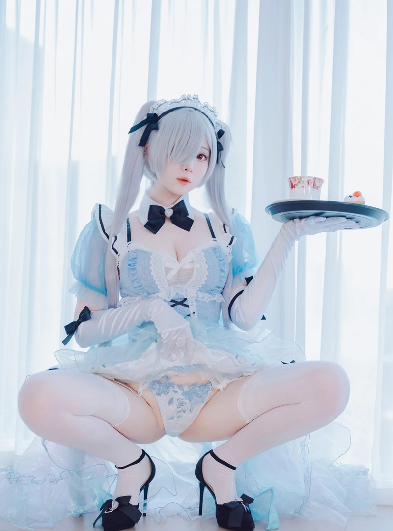 Ảnh Cosplay Hầu Gái áo hầu hở ngực to
