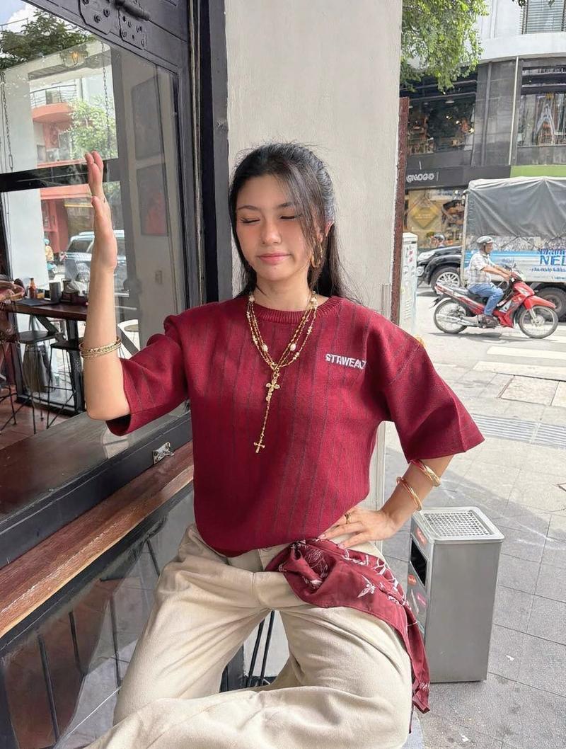 Cô gái style Hàn Quốc makeup fresh no foundation