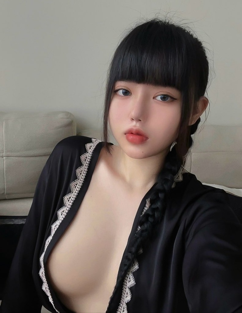Ảnh hot girl Phương Thanh lồn chặt nóng thèm tinh