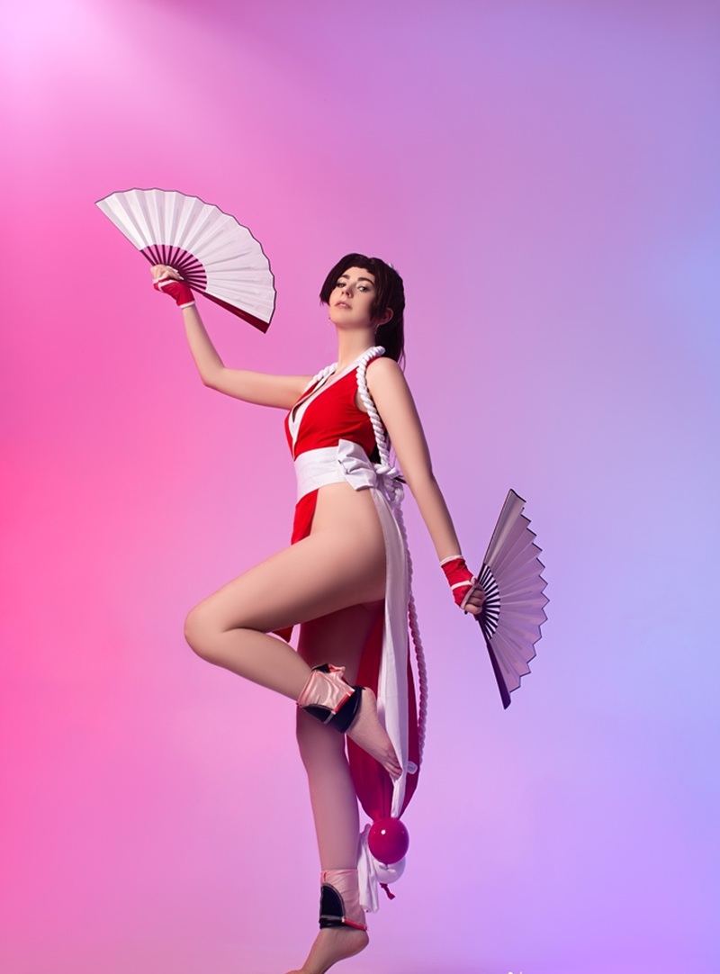 Ảnh Mai Shiranui Cosplay ngực sâu hẹp lộ