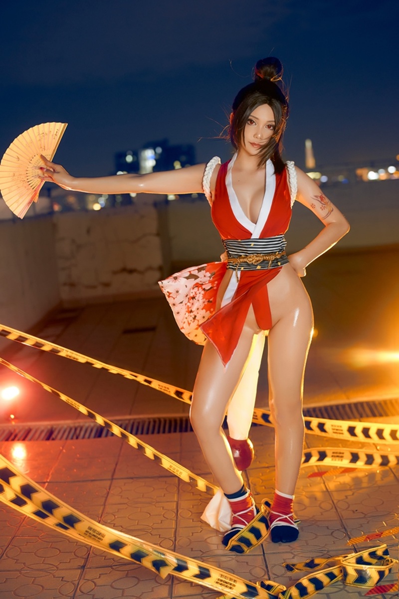Ảnh Mai Shiranui Cosplay mông trắng muốt cong