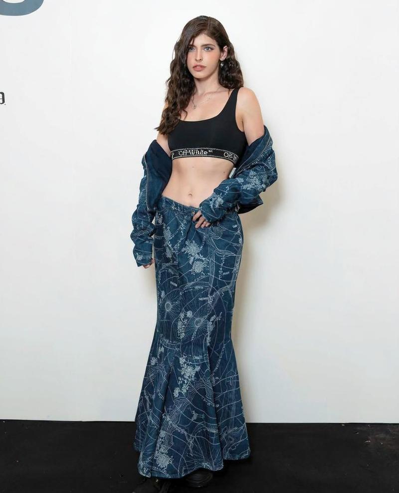 Andrea Aybar body hot mặc bikini quyến rũ