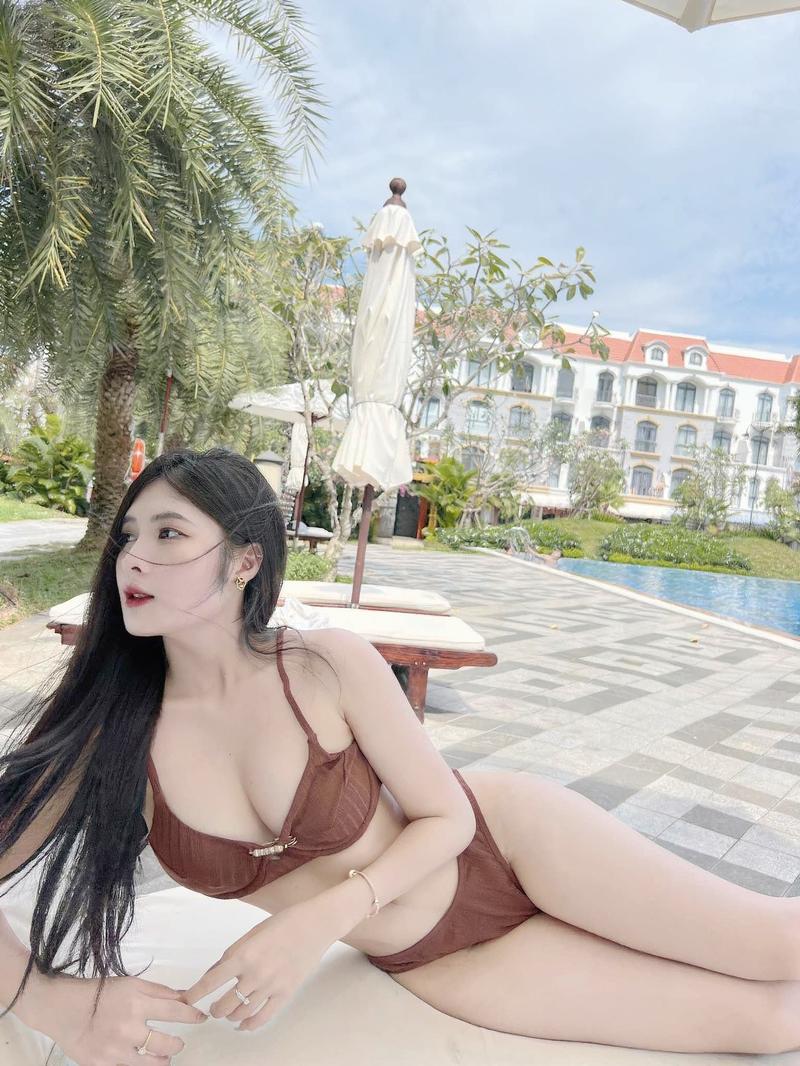 Gymmer Hoàng Hà body cực chuẩn full HD sắc nét