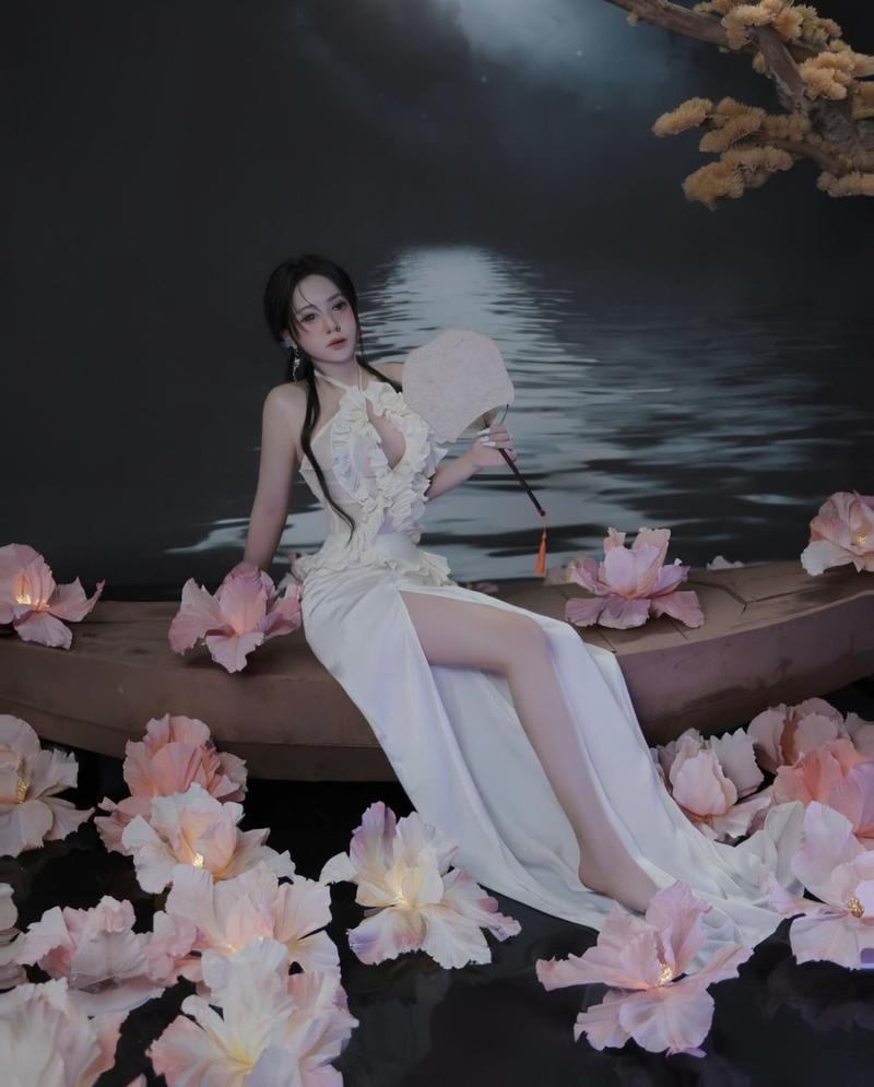 Cô nàng 2k6 mặc set đồ thể thao năng động
